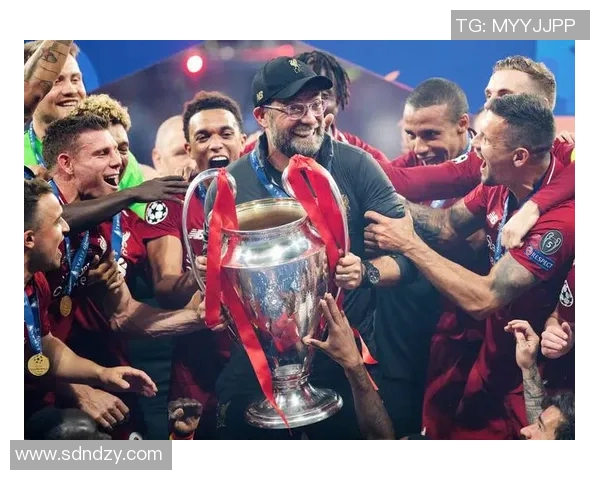 最招黑足球球星揭秘为何他总是成为媒体和球迷的焦点